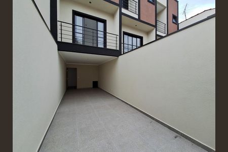Casa à venda com 120m², 3 quartos e 2 vagas Casa à venda com 120m², 3 quartos e 2 vagasGaragem