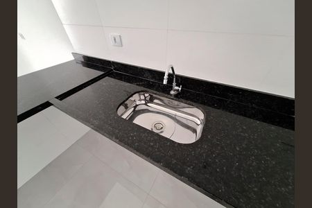 Casa à venda com 120m², 3 quartos e 2 vagas Casa à venda com 120m², 3 quartos e 2 vagasCozinha
