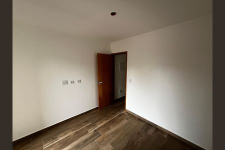 Casa à venda com 120m², 3 quartos e 2 vagasQuarto Suíte 1