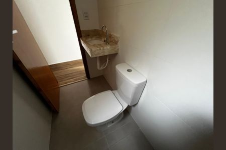 Casa à venda com 120m², 3 quartos e 2 vagasBanheiro da Suíte 2