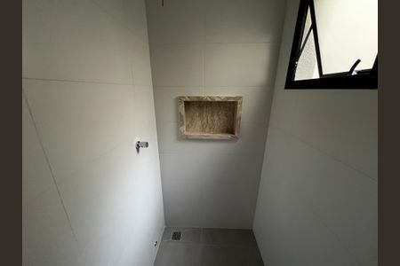 Casa à venda com 120m², 3 quartos e 2 vagasBanheiro da Suíte 2