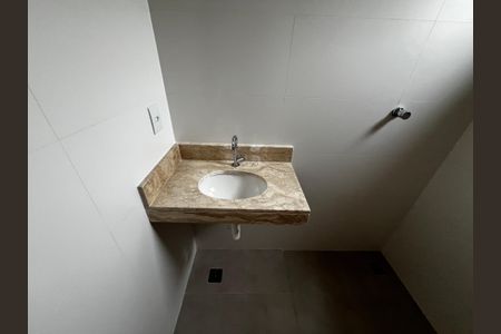 Casa à venda com 120m², 3 quartos e 2 vagasBanheiro da Suíte 1