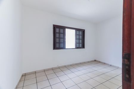 Casa para alugar com 100m², 2 quartos e 1 vaga Casa para alugar com 100m², 2 quartos e 1 vagaQuarto 1
