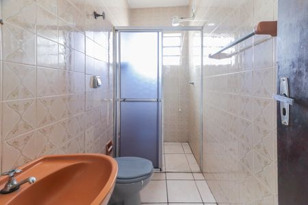 Casa para alugar com 100m², 2 quartos e 1 vaga Casa para alugar com 100m², 2 quartos e 1 vagaBanheiro