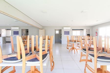 Apartamento para alugar com 53m², 2 quartos e 1 vaga Apartamento para alugar com 53m², 2 quartos e 1 vagaÁrea comum - Salão de festas