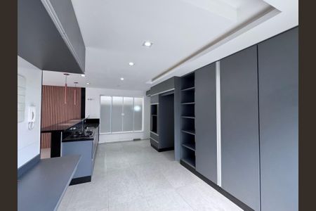 Casa de condomínio para alugar com 350m², 5 quartos e 5 vagas Casa de condomínio para alugar com 350m², 5 quartos e 5 vagasCozinha