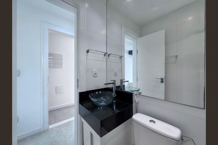 Casa de condomínio para alugar com 350m², 5 quartos e 5 vagas Casa de condomínio para alugar com 350m², 5 quartos e 5 vagasSuíte 2 - Banheiro