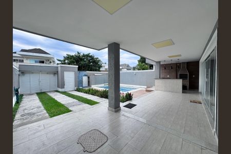 Varanda  de casa de condomínio para alugar com 5 quartos, 350m² em Recreio dos Bandeirantes, Rio de Janeiro