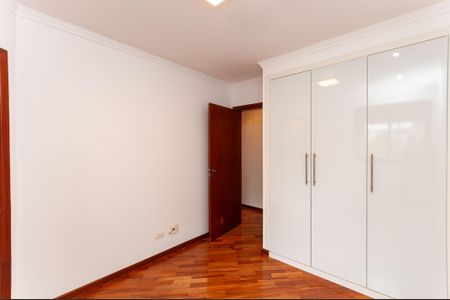 Apartamento para alugar com 96m², 3 quartos e 2 vagas Apartamento para alugar com 96m², 3 quartos e 2 vagasQuarto 2