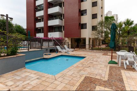 Apartamento para alugar com 96m², 3 quartos e 2 vagas Apartamento para alugar com 96m², 3 quartos e 2 vagasÁrea Comum - Piscina