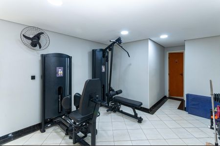 Apartamento para alugar com 96m², 3 quartos e 2 vagas Apartamento para alugar com 96m², 3 quartos e 2 vagasÁrea Comum - Academia