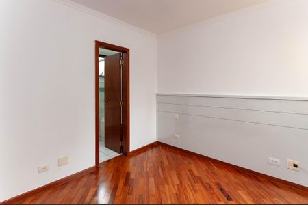 Apartamento para alugar com 96m², 3 quartos e 2 vagas Apartamento para alugar com 96m², 3 quartos e 2 vagasSuíte