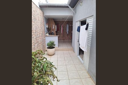 Casa à venda com 148m², 3 quartos e 2 vagasÁrea Externa