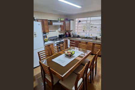 Casa à venda com 148m², 3 quartos e 2 vagasCozinha