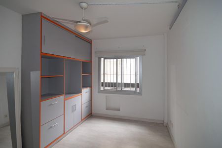 Apartamento à venda com 138m², 3 quartos e 1 vaga Apartamento à venda com 138m², 3 quartos e 1 vagaSuíte