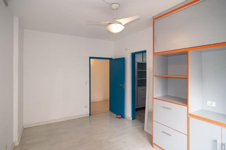 Apartamento à venda com 138m², 3 quartos e 1 vaga Apartamento à venda com 138m², 3 quartos e 1 vagaSuíte