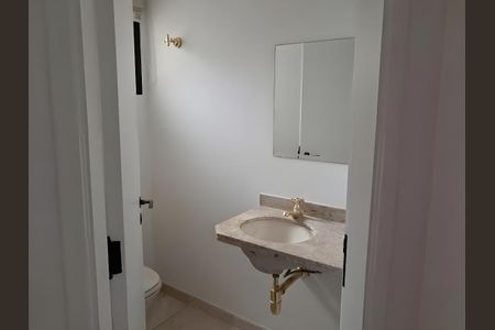 Lavabo de apartamento para alugar com 3 quartos, 126m² em Vila Nova Conceição, São Paulo