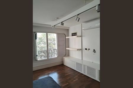 Sala de apartamento para alugar com 3 quartos, 128m² em Moema, São Paulo