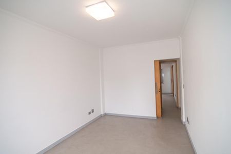 Apartamento à venda com 138m², 4 quartos e 2 vagasQuarto 2