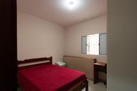 Casa para alugar com 117m², 2 quartos e 3 vagas Casa para alugar com 117m², 2 quartos e 3 vagasQuarto 1