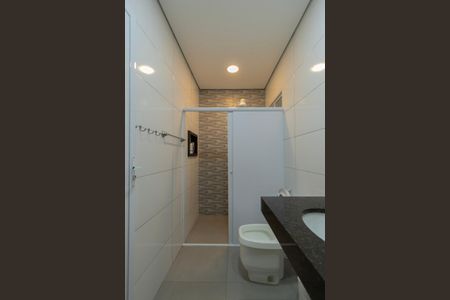 Casa para alugar com 117m², 2 quartos e 3 vagas Casa para alugar com 117m², 2 quartos e 3 vagasBanheiro Suíte