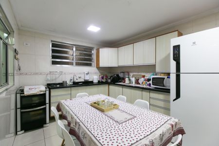 Casa à venda com 200m², 2 quartos e 1 vaga Casa à venda com 200m², 2 quartos e 1 vagaCozinha