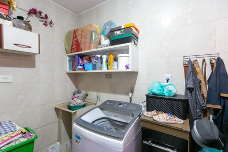 Casa à venda com 200m², 2 quartos e 1 vaga Casa à venda com 200m², 2 quartos e 1 vagaÁrea de Serviço