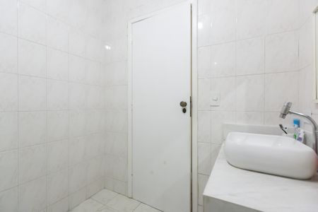 Casa à venda com 200m², 2 quartos e 1 vaga Casa à venda com 200m², 2 quartos e 1 vagaBanheiro 1