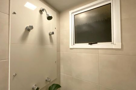 Apartamento à venda com 60m², 2 quartos e 2 vagas Apartamento à venda com 60m², 2 quartos e 2 vagasBanheiro