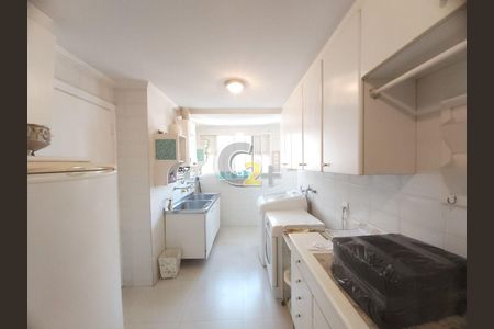 Apartamento à venda com 4 quartos, 320m² em Santa Cecilia, São Paulo