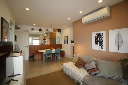 Sala de apartamento à venda com 2 quartos, 78m² em Barra da Tijuca, Rio de Janeiro