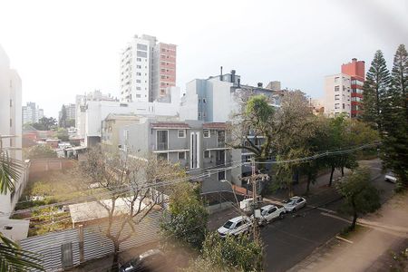 Vista da Sala de apartamento para alugar com 3 quartos, 116m² em Petrópolis, Porto Alegre