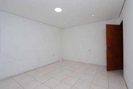 Quarto 1 de casa para alugar com 2 quartos, 120m² em Jardim Sonia Maria, São Paulo