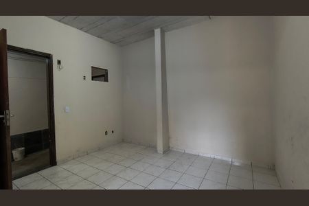 Quarto de kitnet/studio para alugar com 1 quarto, 15m² em Vargem Grande, Rio de Janeiro