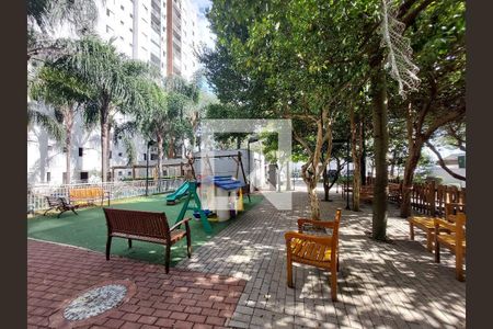 Apartamento à venda com 66m², 2 quartos e 1 vaga Apartamento à venda com 66m², 2 quartos e 1 vagaÁrea comum - Playground