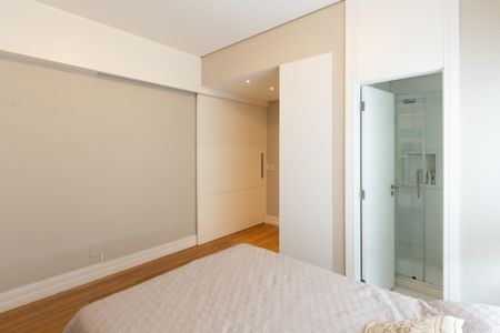 Apartamento à venda com 245m², 2 quartos e 4 vagasSuíte 1