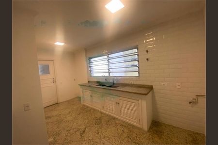 Apartamento à venda com 3 quartos, 185m² em Itaim Bibi, São Paulo