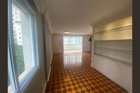 Apartamento à venda com 3 quartos, 185m² em Itaim Bibi, São Paulo
