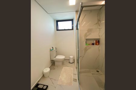 Apartamento à venda com 182m², 3 quartos e 3 vagas Apartamento à venda com 182m², 3 quartos e 3 vagasBanheiro da Suíte