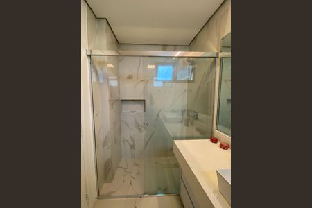 Apartamento à venda com 182m², 3 quartos e 3 vagas Apartamento à venda com 182m², 3 quartos e 3 vagasBanheiro da Suíte 2