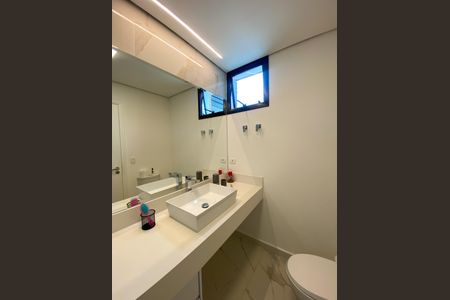 Apartamento à venda com 182m², 3 quartos e 3 vagas Apartamento à venda com 182m², 3 quartos e 3 vagasBanheiro da Suíte 2