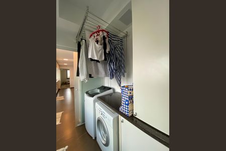 Apartamento à venda com 182m², 3 quartos e 3 vagas Apartamento à venda com 182m², 3 quartos e 3 vagasÁrea de Serviço