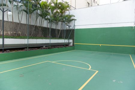 Apartamento à venda com 182m², 3 quartos e 3 vagas Apartamento à venda com 182m², 3 quartos e 3 vagasQuadra