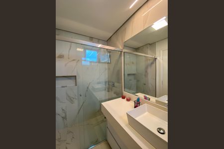 Apartamento à venda com 182m², 3 quartos e 3 vagas Apartamento à venda com 182m², 3 quartos e 3 vagasBanheiro da Suíte 2