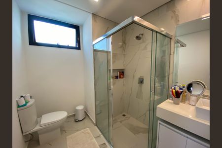 Apartamento à venda com 182m², 3 quartos e 3 vagas Apartamento à venda com 182m², 3 quartos e 3 vagasBanheiro da Suíte