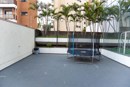 Apartamento à venda com 182m², 3 quartos e 3 vagas Apartamento à venda com 182m², 3 quartos e 3 vagasPlayground