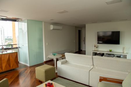 Apartamento à venda com 182m², 3 quartos e 3 vagas Apartamento à venda com 182m², 3 quartos e 3 vagasSala