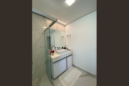 Apartamento à venda com 182m², 3 quartos e 3 vagas Apartamento à venda com 182m², 3 quartos e 3 vagasBanheiro da Suíte