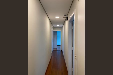 Apartamento à venda com 182m², 3 quartos e 3 vagas Apartamento à venda com 182m², 3 quartos e 3 vagasCorredor