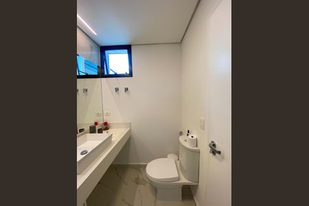 Apartamento à venda com 182m², 3 quartos e 3 vagas Apartamento à venda com 182m², 3 quartos e 3 vagasBanheiro da Suíte 2